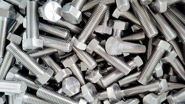 不銹鋼螺栓有哪些種類？選材原則有哪些？有什么特征？